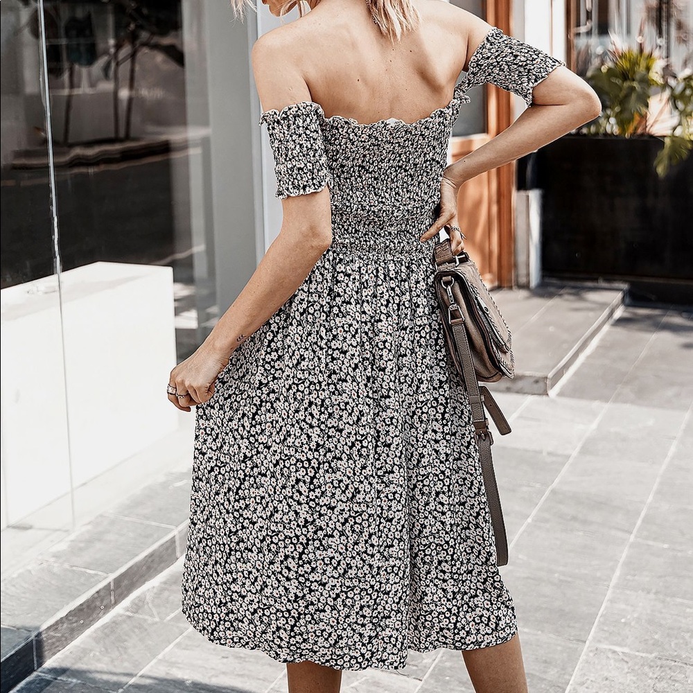 💖🆕Navy Floral Off The Shoulder Midi Dress - Picture 6 of 6